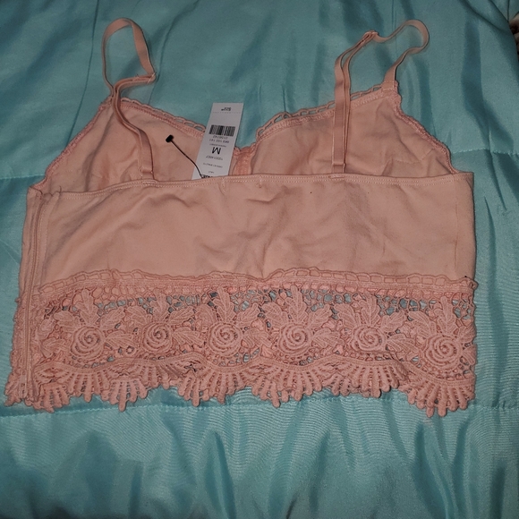 Crochet bralette - Picture 3 of 4